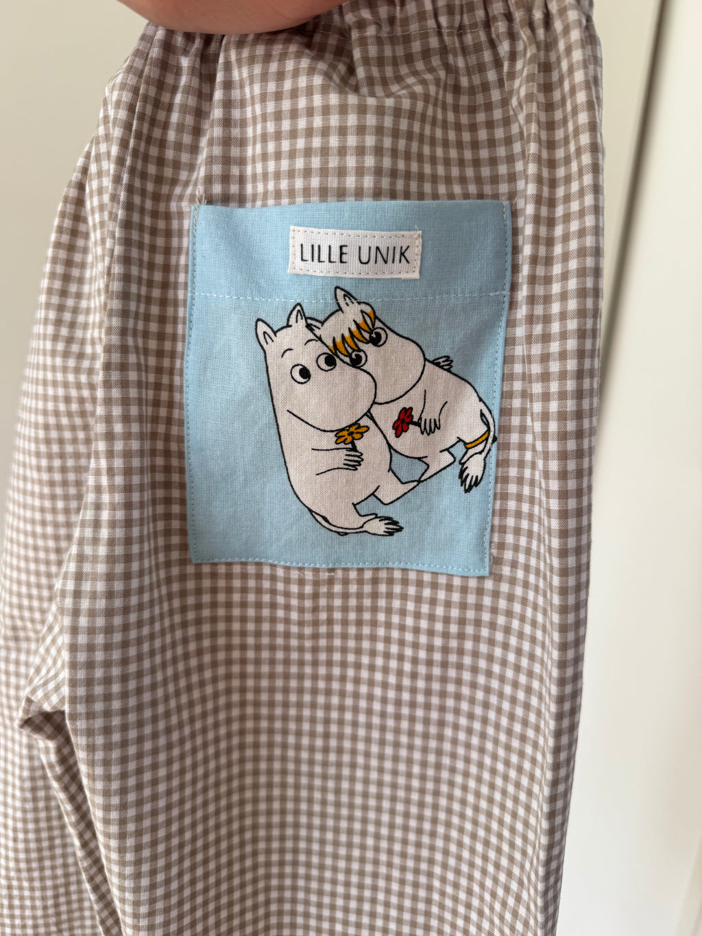 Lille unik kassebuks 86/92