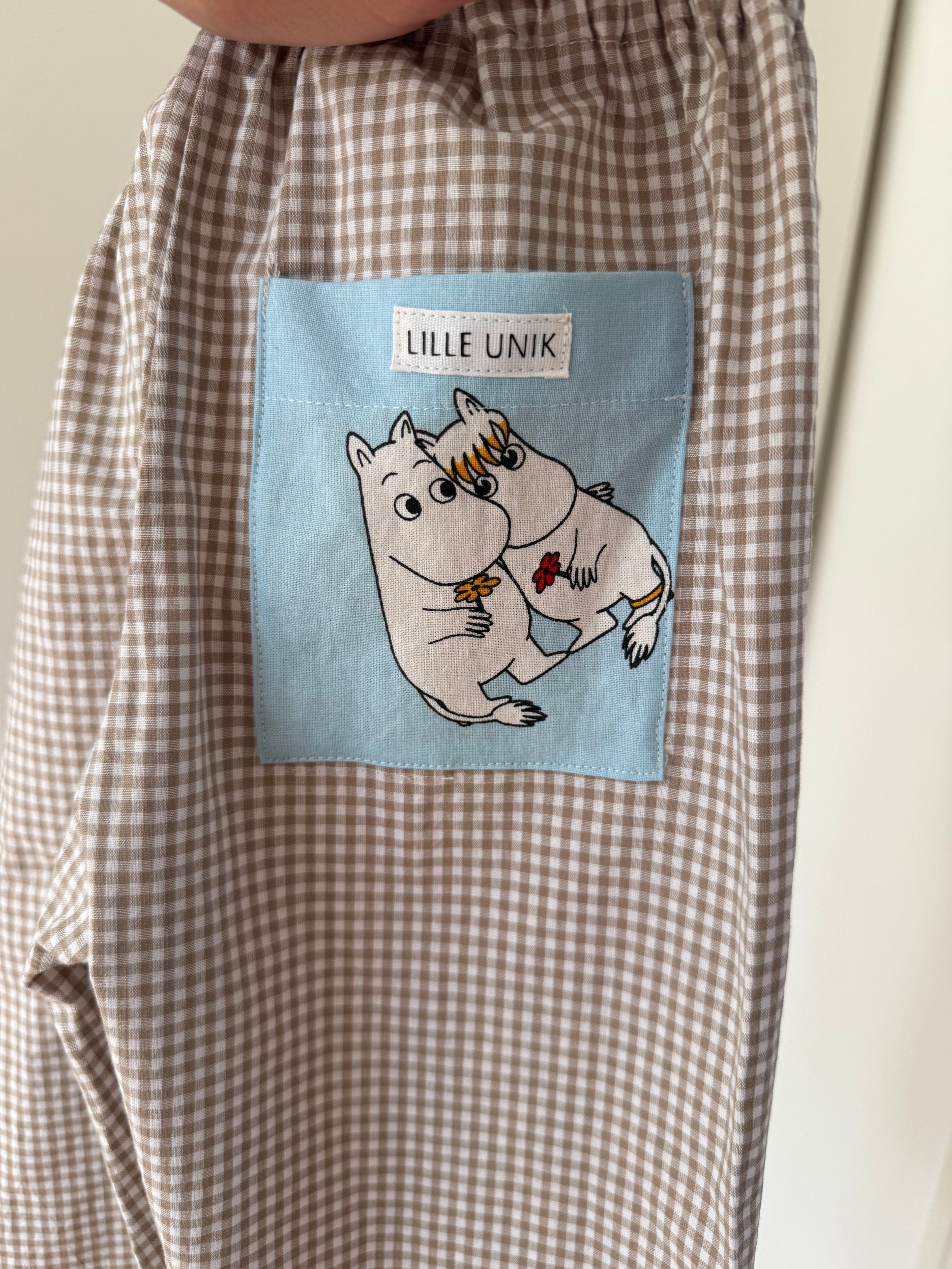 Lille unik kassebuks 86/92